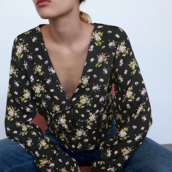 ZARA FLORAL PRINTED CROP TOP - Picture 3 of 8